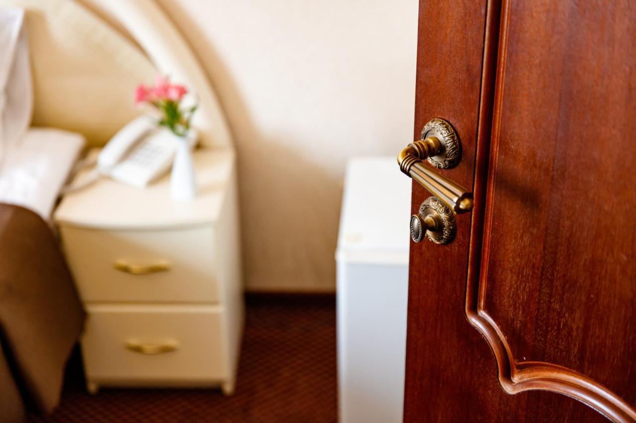 Argo Hotel Lviv Ngoại thất bức ảnh